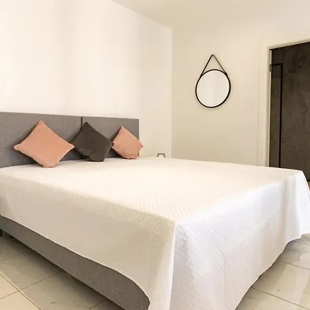 Mi Casa Es Su Casa Апартаменты *