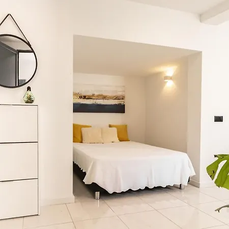 Mi Casa Es Su Casa * אלבופיירה